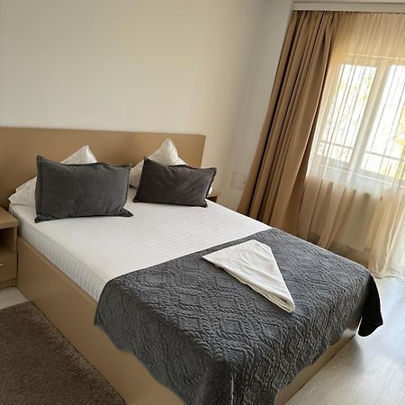 Fast Airport Accomodation 오토페니 외부 사진