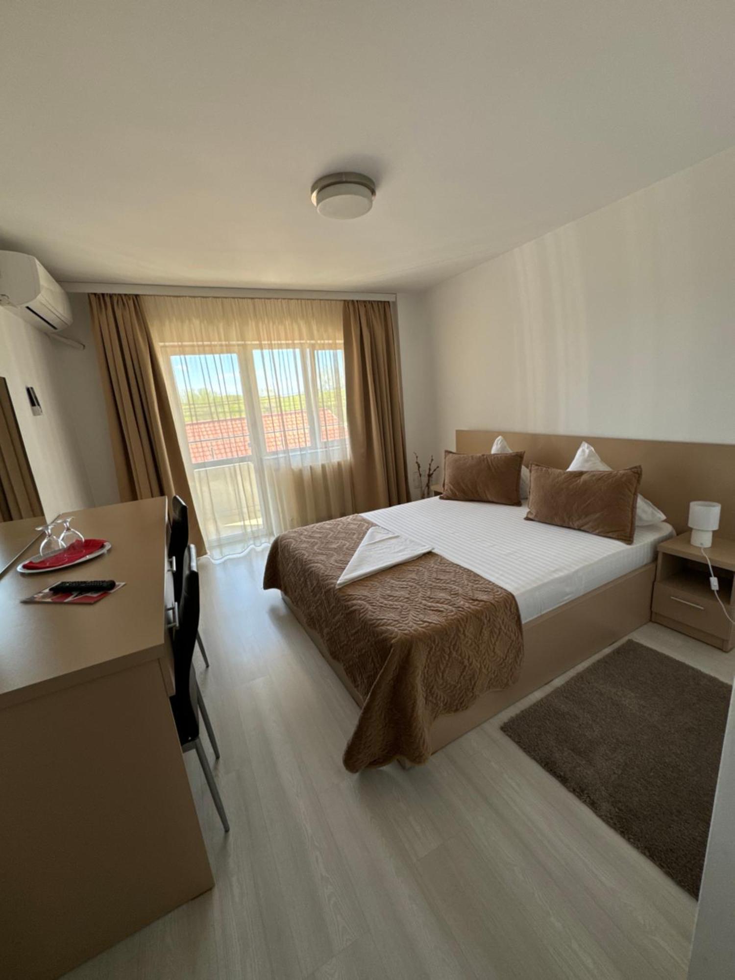 Fast Airport Accomodation 오토페니 외부 사진