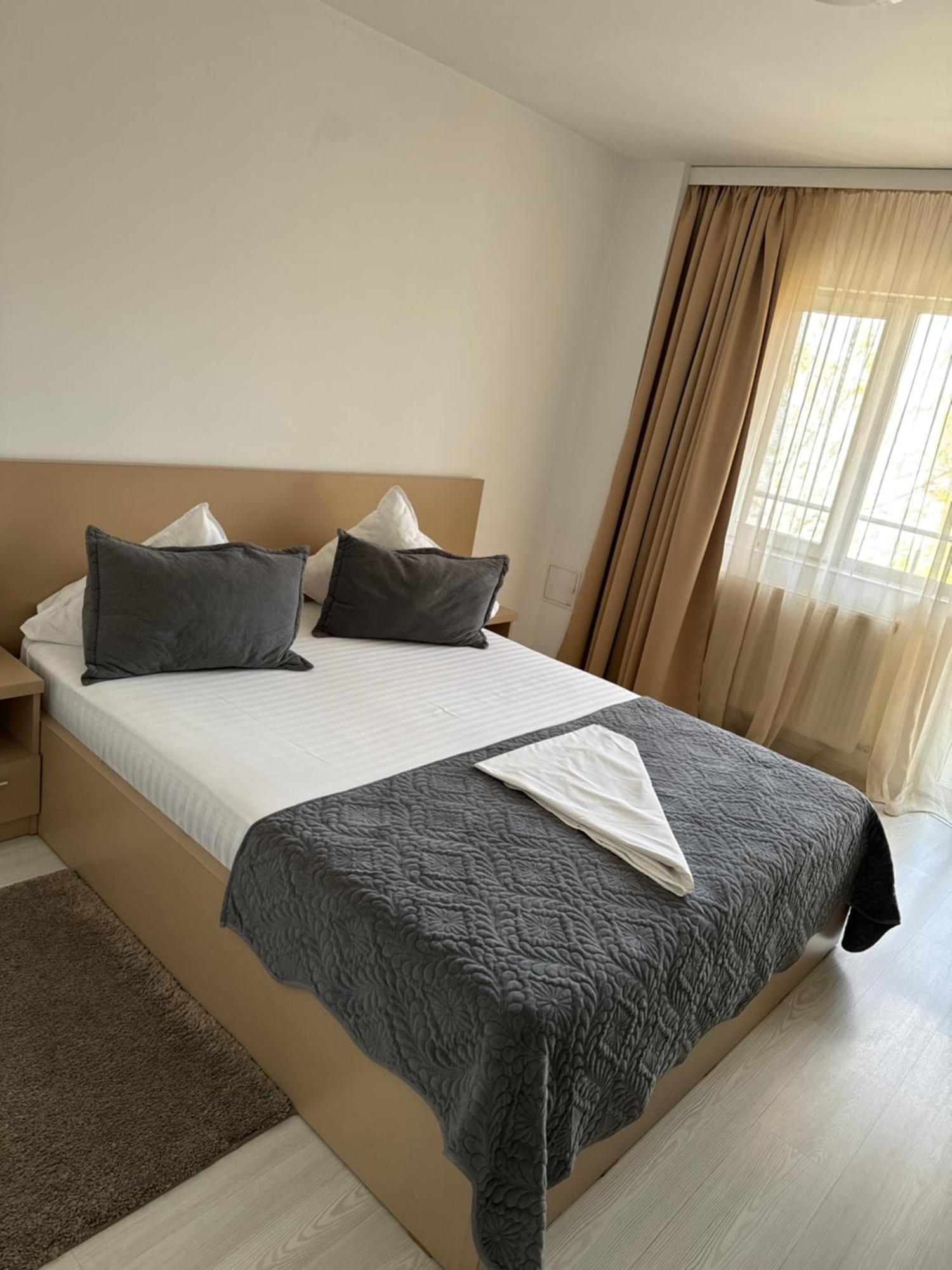 Fast Airport Accomodation 오토페니 외부 사진
