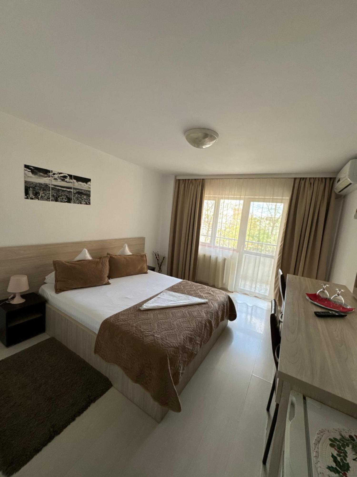 Fast Airport Accomodation 오토페니 외부 사진