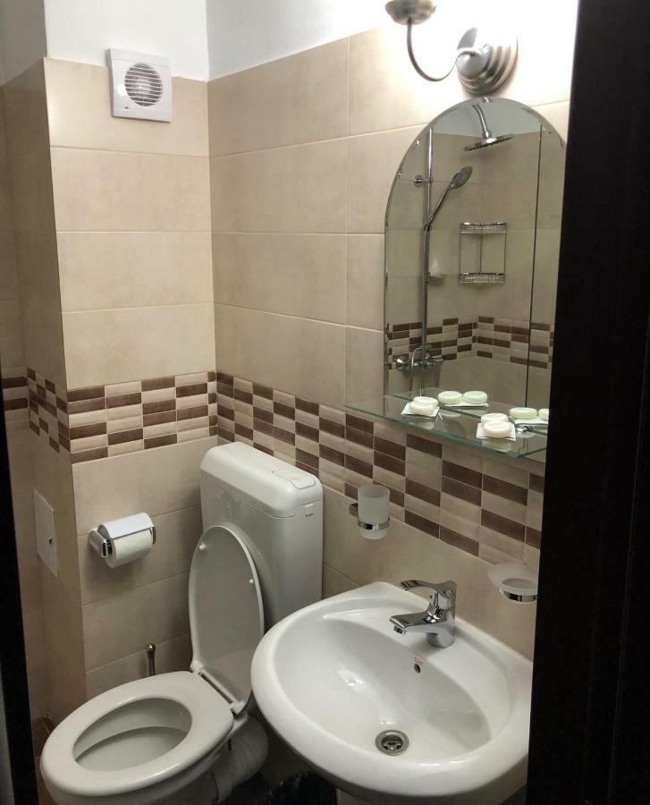 Fast Airport Accomodation 오토페니 외부 사진