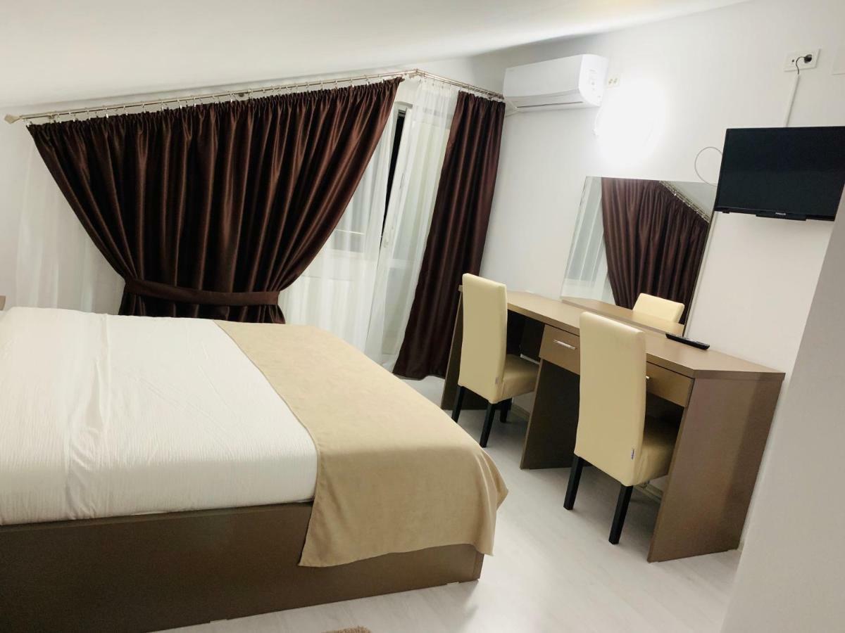 Fast Airport Accomodation 오토페니 외부 사진
